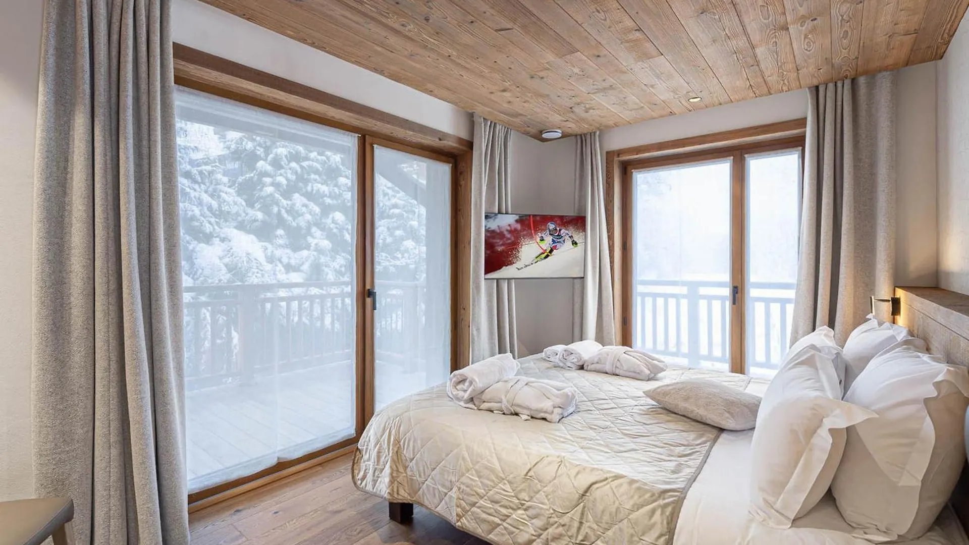 Chalet Luxe Avec Piscine, Sauna, Et Acces Facile Pistes Courchevel - Fr-1-568-27